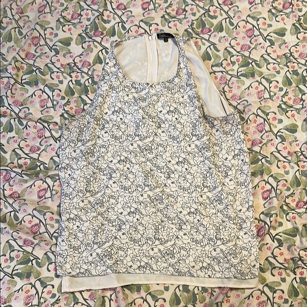 Floral Patterned Sleeveless Top